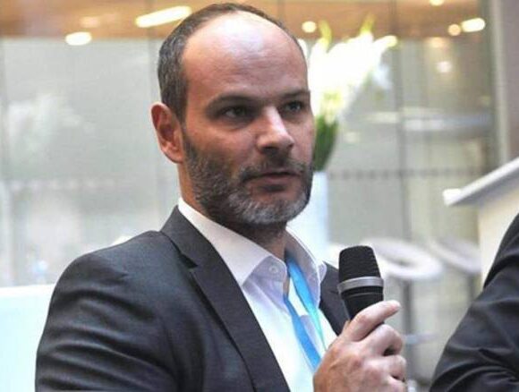 Κουτεντάκης: O ΕΦΚΑ κρύβει τα στοιχεία για τις εκκρεμείς συντάξεις