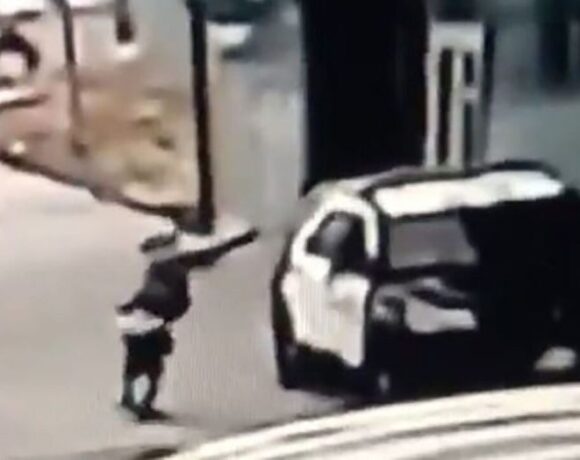 Λος Αντζελες : Επικήρυξαν τον δράστη της ένοπλης επίθεσης κατά των αστυνομικών