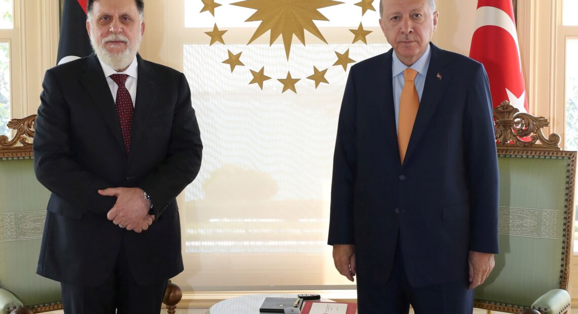 Ο Ερντογάν ανανέωσε την υποστήριξή του στην κυβέρνηση Σάρατζ