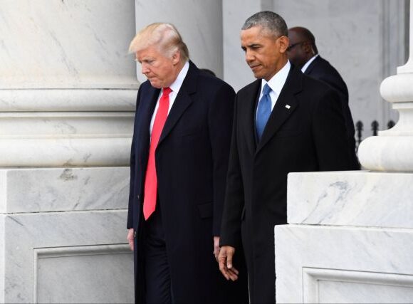 Ο Τραμπ προσέλαβε σωσία του Ομπάμα για να έχει τη χαρά να τον… απολύσει