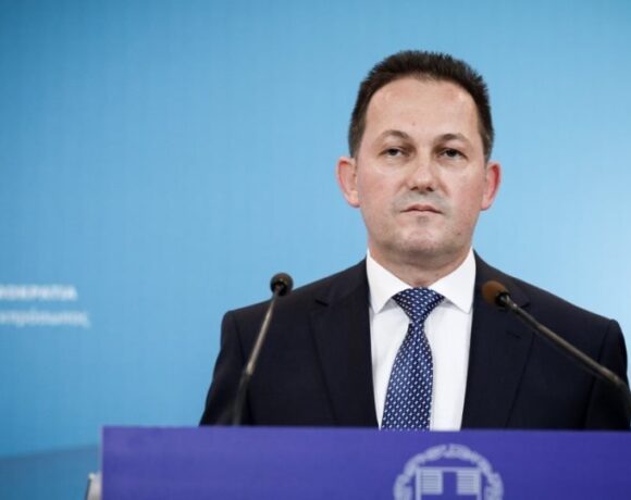 Πέτσας για αποχώρηση Oruc Reis: Περιμένουμε συνέχεια και συνέπεια