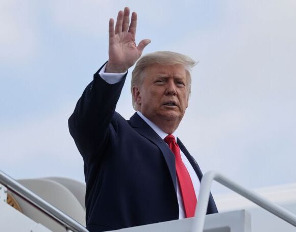 Σάλος με σχόλια που φέρεται να έκανε ο Τραμπ για τον Νέλσον Μαντέλα