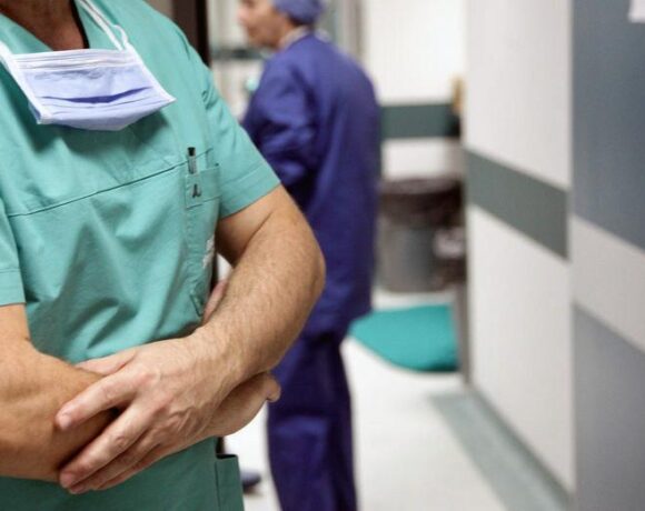 Σε 24ωρη πανελλαδική απεργία αύριο οι νοσοκομειακοί γιατροί