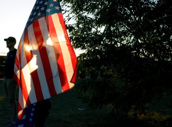 Σενάρια αμφισβήτησης των εκλογών σε μια Αμερική περισσότερο διαιρεμένη παρά ποτέ