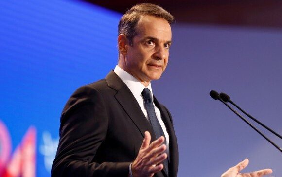 Στη Θεσσαλονίκη ο πρωθυπουργός με το βλέμμα στις εξαγγελίες της επόμενης εβδομάδας