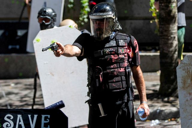 Το Facebook κατέβασε τους λογαριασμούς της ακροδεξιάς οργάνωσης Patriot Prayer