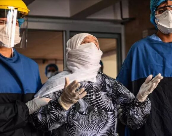 Τουρκία: Η αύξηση των κρουσμάτων εντείνει την αντιπαράθεση γιατρών πολιτικών