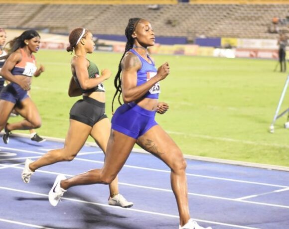 Τόμπσον Χέρα: «Στόχος το 10.60 ή 10