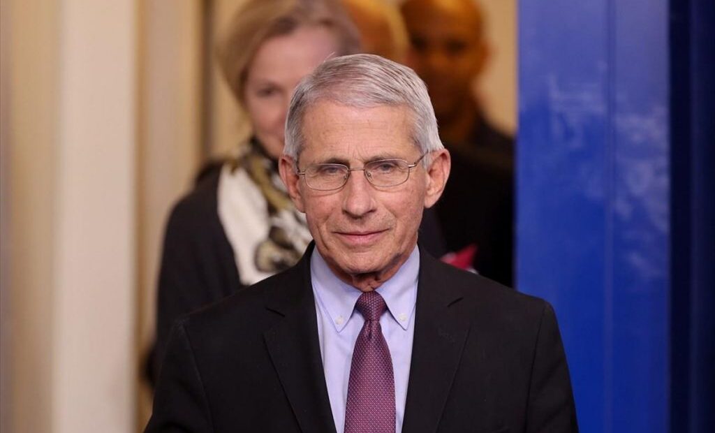 Φάουτσι για κοροναϊό: Δεν είμαστε σε καλό δρόμο – Μπορεί να δούμε αύξηση θανάτων