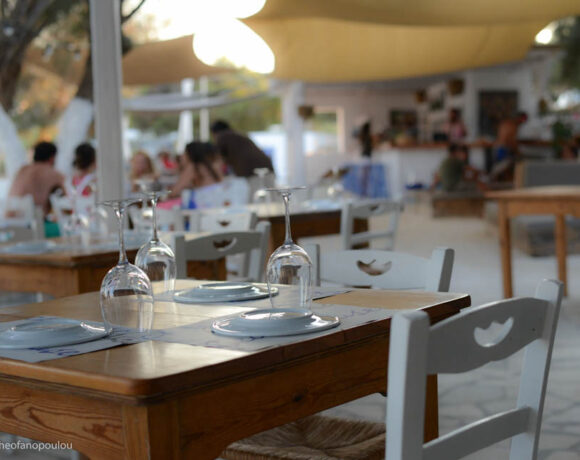 Greek Restaurant Owners To Shut Doors In Protest Of Covid 19 Curfew