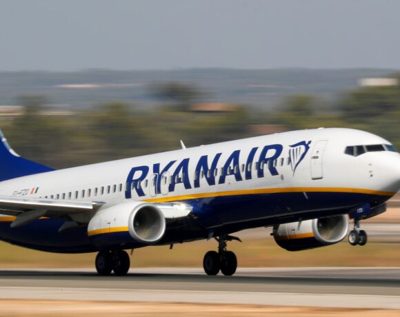 Ryanair: Περαιτέρω μείωση του προσωπικού κατά 20%