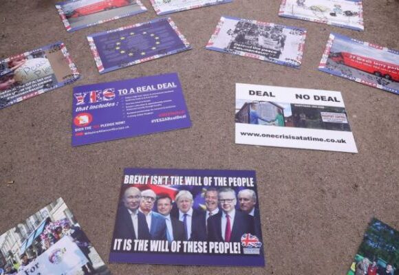 Brexit: Σχέδιο έκτακτης ανάγκης στο θέμα των διαπραγματεύσεων εξετάζει η ΕΕ