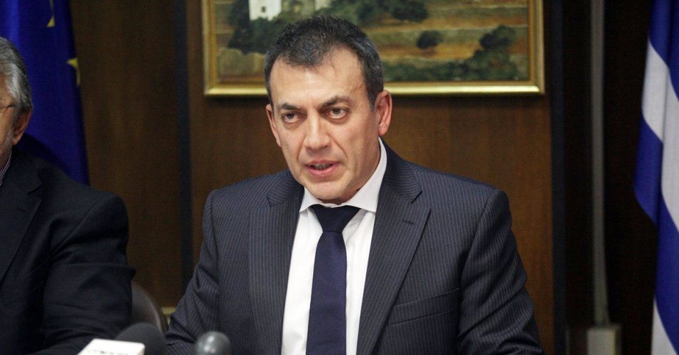 Βρούτσης: Υπό εξέταση η χορήγηση αναδρομικών και στους κληρονόμους των δικαιούχων