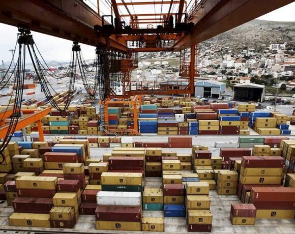 Εξαγωγές: Συρρίκνωση 5% των ελληνικών εξαγωγών τον Αύγουστο και 27,1% στο εμπορικό έλλειμμα
