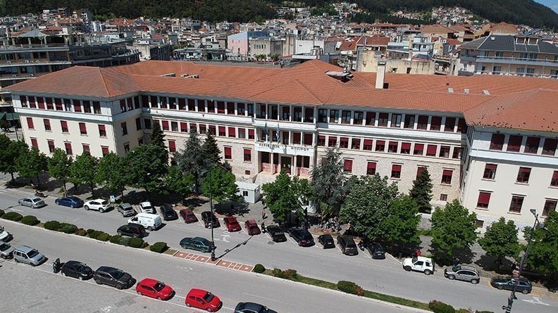Εφαρμογή περιοριστικών μέτρων από σήμερα στις Περιφέρειες Ιωαννίνων και Κοζάνης