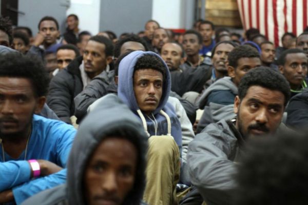 ΗΠΑ : Αστυνομικοί «βασάνιζαν Αφρικανούς για να υπογράψουν την απέλασή τους»
