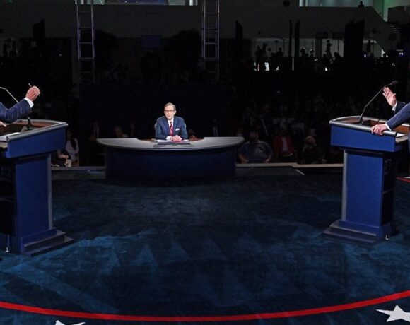 ΗΠΑ: Εικονικό το δεύτερο Debate Τραμπ – Μπάιντεν