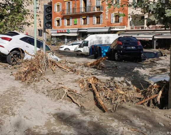 Καταστροφικές πλημμύρες στη Γαλλία
