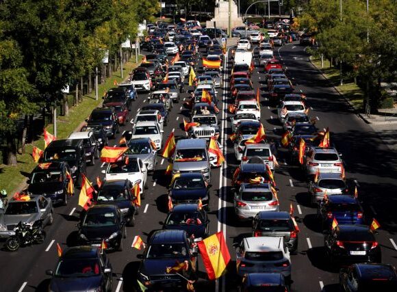 Κοροναϊός – Ισπανία : Πορείες κατά της καραντίνας, προκαλεί το ακροδεξιό Vox