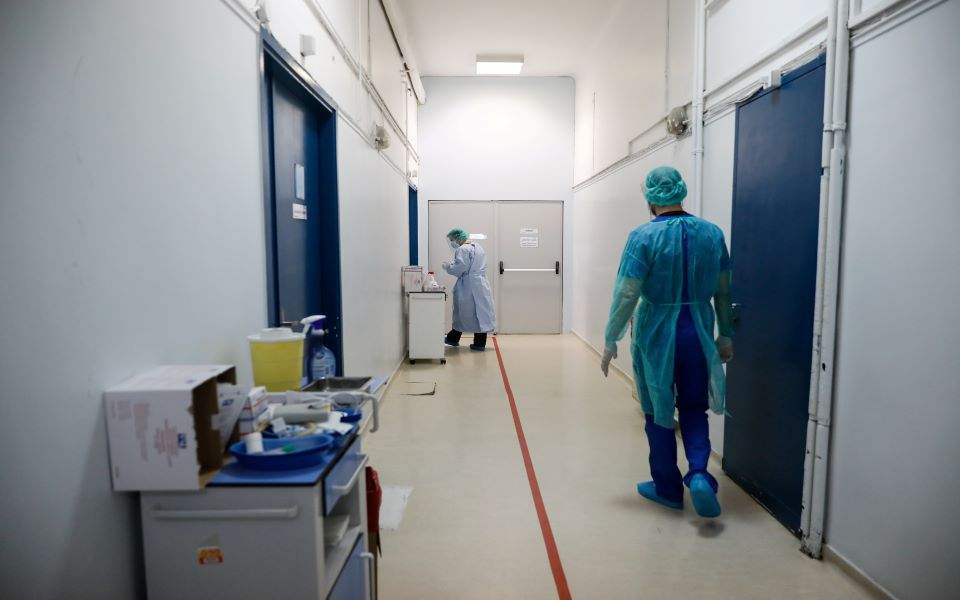 Κορωνοϊός: Ο Οκτώβρης δοκιμάζει τις αντοχές του ΕΣΥ – Ποιες είναι οι «σιωπηλές απειλές»