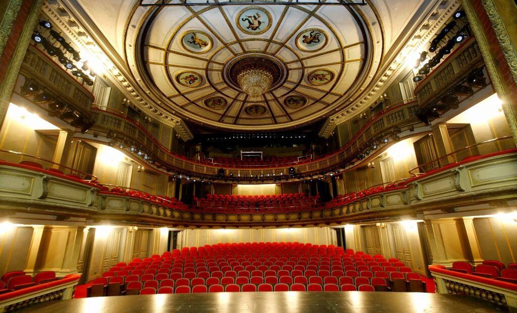 Μητρώο καλλιτεχνών: Λήγει σήμερα η προθεσμία εγγραφής