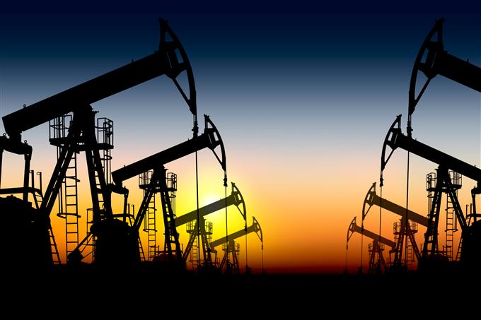 Πετρέλαιο: Κλείσιμο μήνα με απώλειες 10% για το μπρεντ και 11% για το αργό