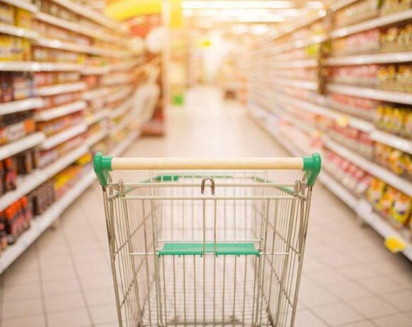 Πρωτοποριακή υπηρεσία ανάληψης μετρητών από τα ταμεία των My Market σε συνεργασία με τη Viva Wallet