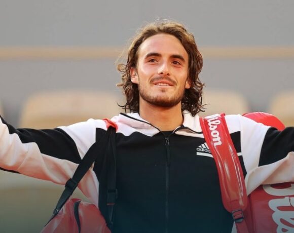 Ρολάν Γκαρός: Γράφει ιστορία ο Τσιτσιπάς