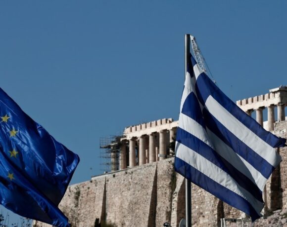 Ft: O θάνατος της λιτότητας – Από τη διάσωση της Ελλάδας στην πανδημία που άλλαξε τους «κανόνες»