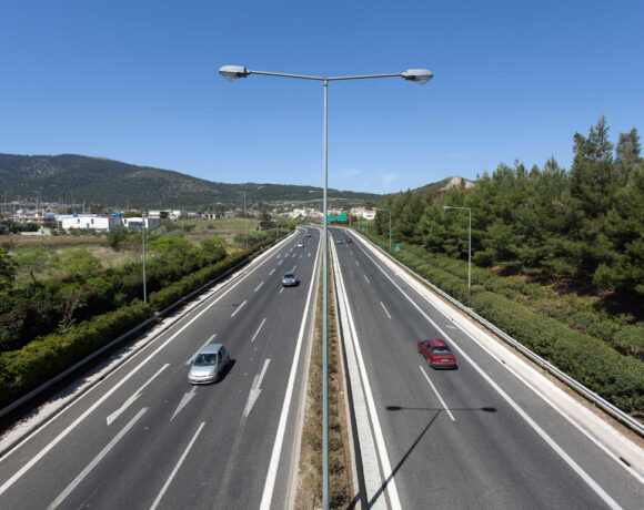 Greece Road Arrivals Grind to a Halt due to Covid-19 Crisis