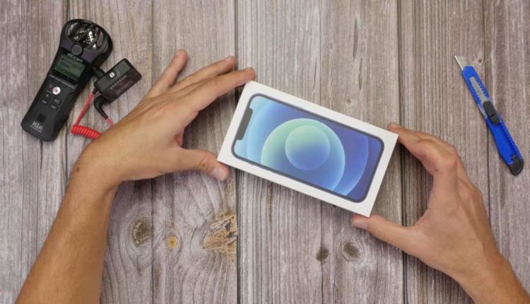 Iphone 12 ελληνικό Unboxing Video