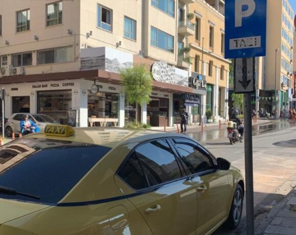 Municipality Of Athens Announces Eight New Taxi Ranks