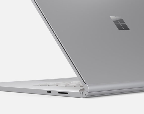 Surface Book: Σταματάει σφαίρα και σώζει τον κάτοχο του