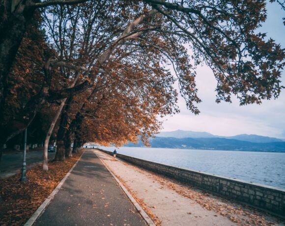 Two More Regional Units In Greece Enter ‘red’ Covid 19 Status