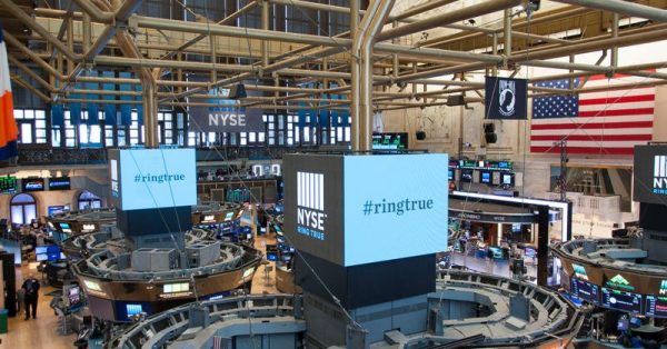 Wall Street: Απώλειες στην σκιά της ασθένειας Τραμπ και των στοιχείων για την αγορά εργασίας