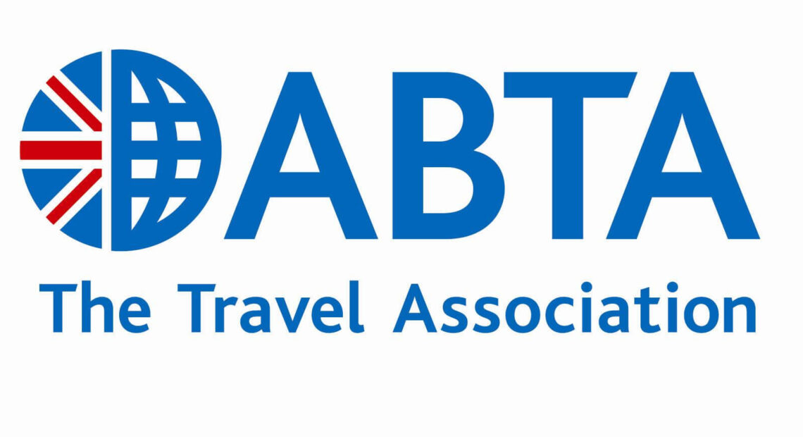 Abta: 9 στις 10 διακοπές το Καλοκαίρι ακυρώθηκαν λόγω ταξιδιωτικών περιορισμών | 93% οι κρατήσεις για το Χειμώνα