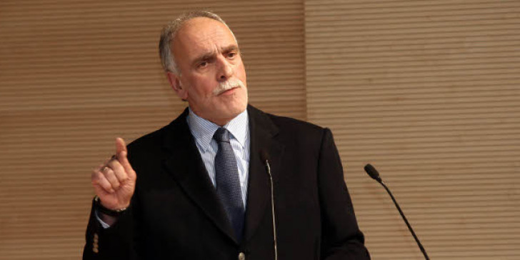 Αυτοί κοιτάζουν το δάχτυλο…