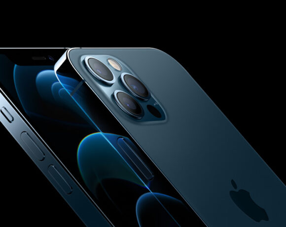 Διανομέας το έσκασε με 14 Iphone 12 Pro Max αξίας 23