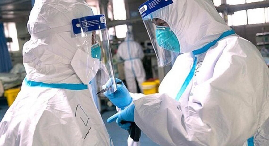 Ελληνικά διυλιστήρια: Ο «τυφώνας κορωνοϊός» τα κρατά όρθια