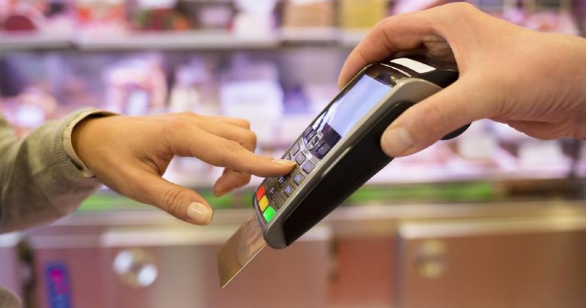 Η αναβάθμιση στα Pos της ΕΤΕ «βραχυκύκλωσε» τις κάρτες των άλλων τραπεζών