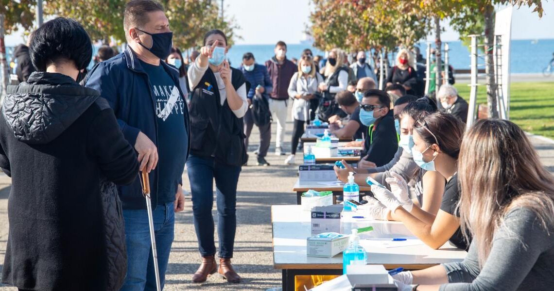 Θεσσαλονίκη: 236 παραβάσεις για μάσκα, αποστάσεις και κυκλοφορία μετά τις 00