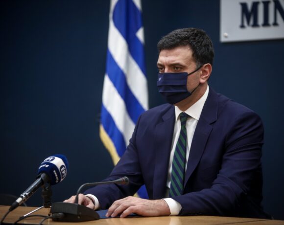 Κικίλιας: Live οι ανακοινώσεις για τον κορωνοϊό
