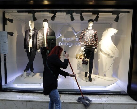 Κορωνοϊός – Γαλλία: Μείωση μολύνσεων και νοσηλειών