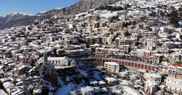 Πολύ ψηλά οι πληρότητες σε χειμερινούς προορισμούς αλλά αβέβαιο το μέλλον τους