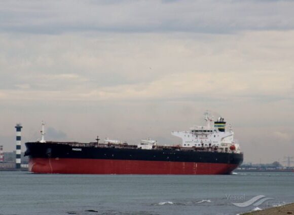 Τάνκερ ελληνικών συμφερόντων χτυπήθηκε από νάρκη στη Σαουδική Αραβία