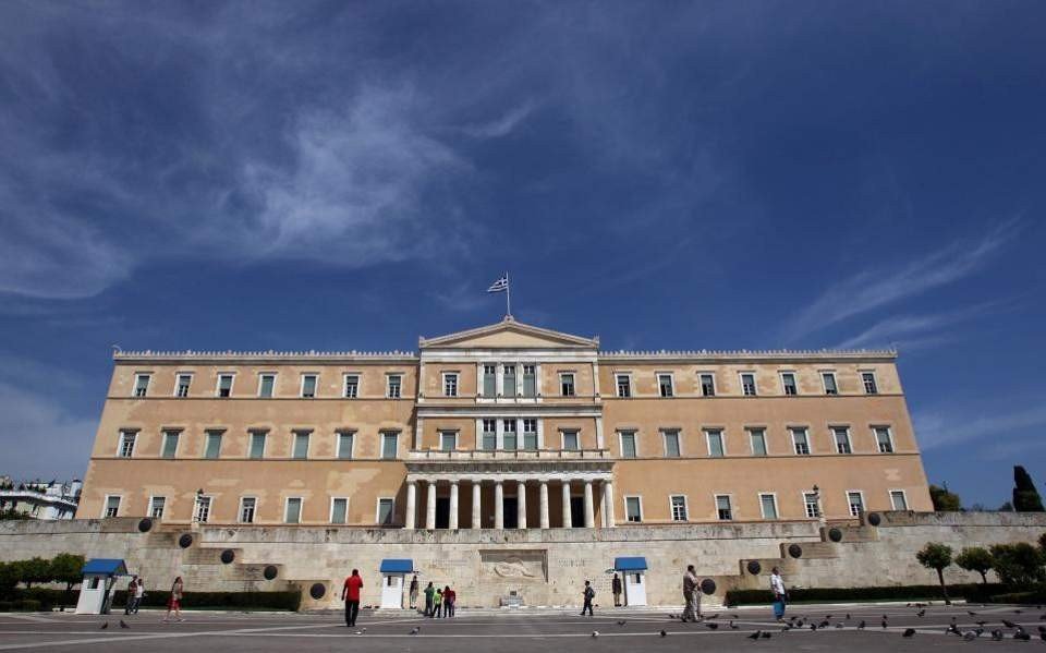 Το εμβόλιο «ξαναγράφει» τον προϋπολογισμό