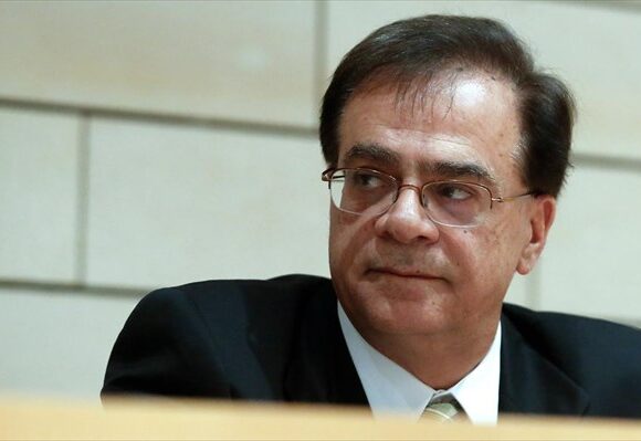 Χαρδούβελης: Ανάπτυξη 5% το 2021 αν τα τουριστικά έσοδα φτάσουν το 60% του 2019