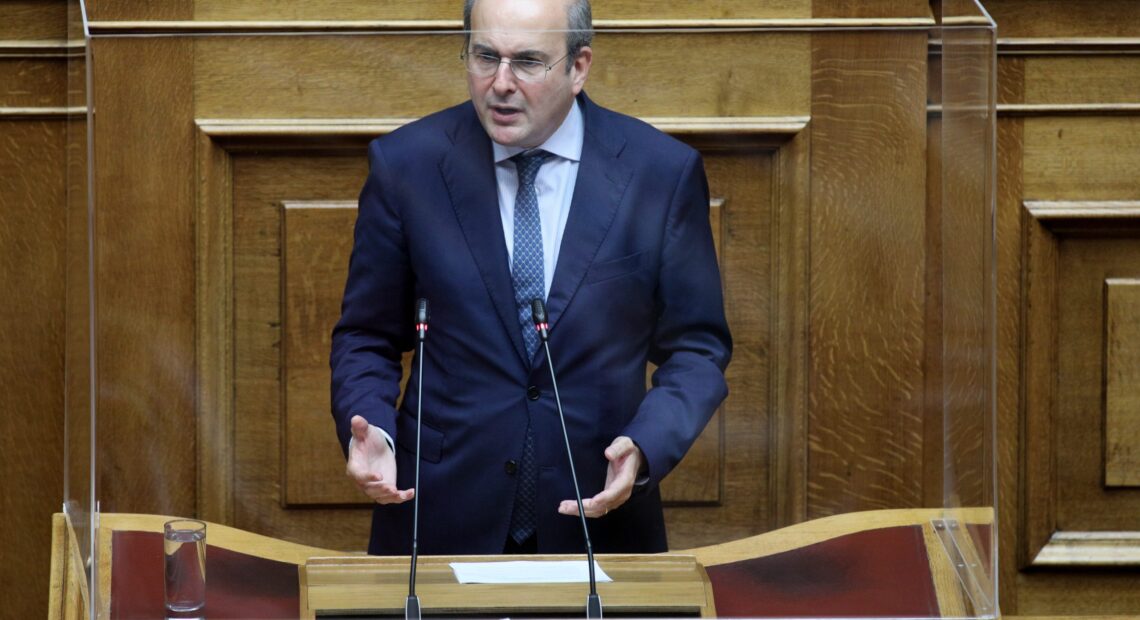 Χατζηδάκης: 8 δράσεις για τη μείωση των αποβλήτων και την προώθηση της ανακύκλωσης