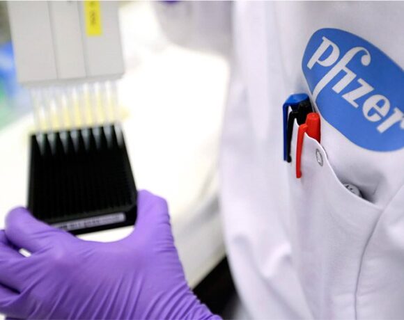 Financial Times: Το εμβόλιο των Pfizer – BioNTech θα εγκριθεί την επόμενη εβδομάδα