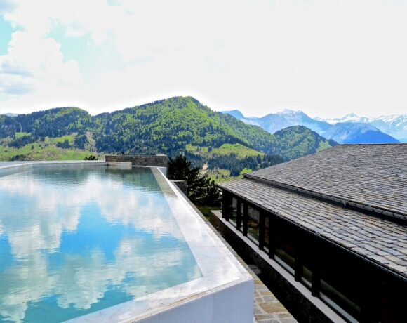 Grand Forest Metsovo Voted Again As Leading Landmark Hotel In Europe